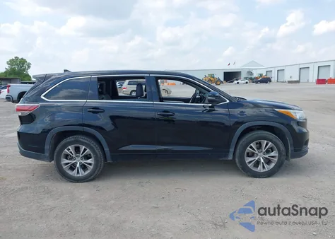 2015 Toyota Highlander Le Plus V6 from USA, damaged, VIN 5TDZKRFH7FS065002